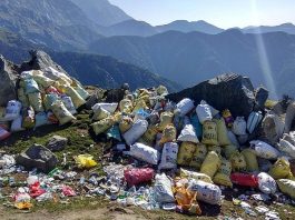 waste on Uttarakhand pilgrimage tracks