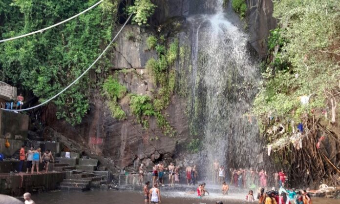 Tourists amenities at Kakolat Falls